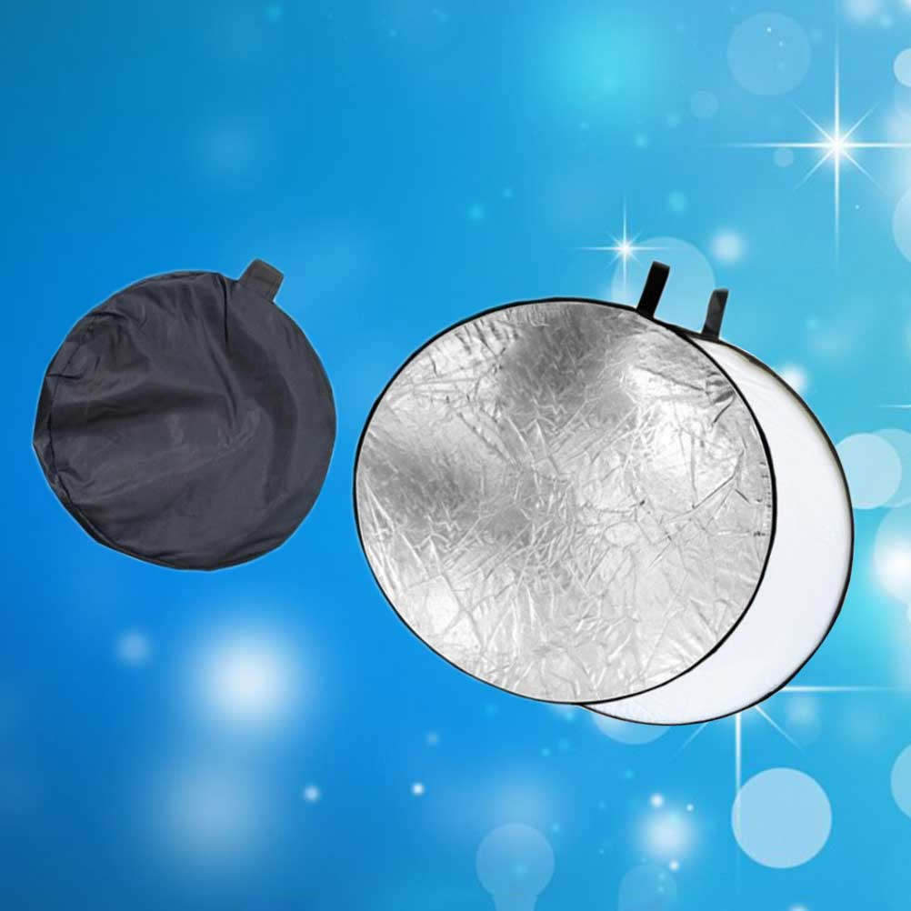 80cmの写真用反射板2個セット。折りたたみ式で、シルバーと - Reflector Disc Silver のレビューと価格